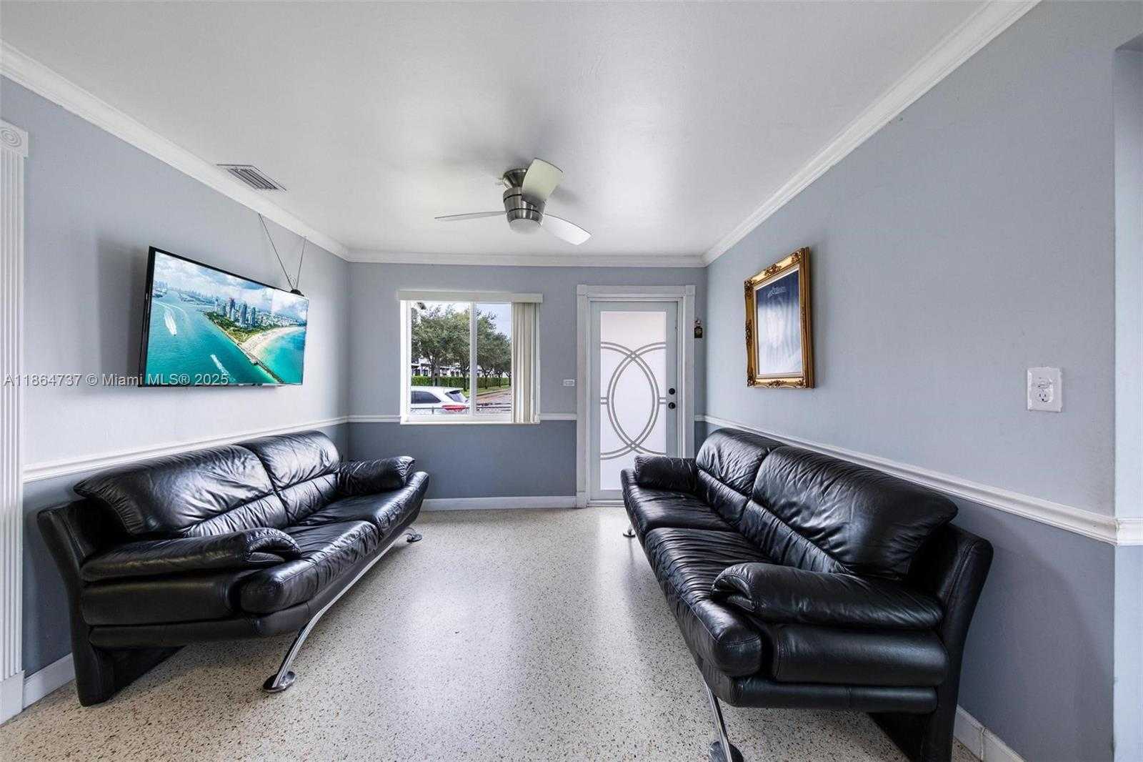 Small Image of 897 WEST 36TH ST, Hialeah Number 3
