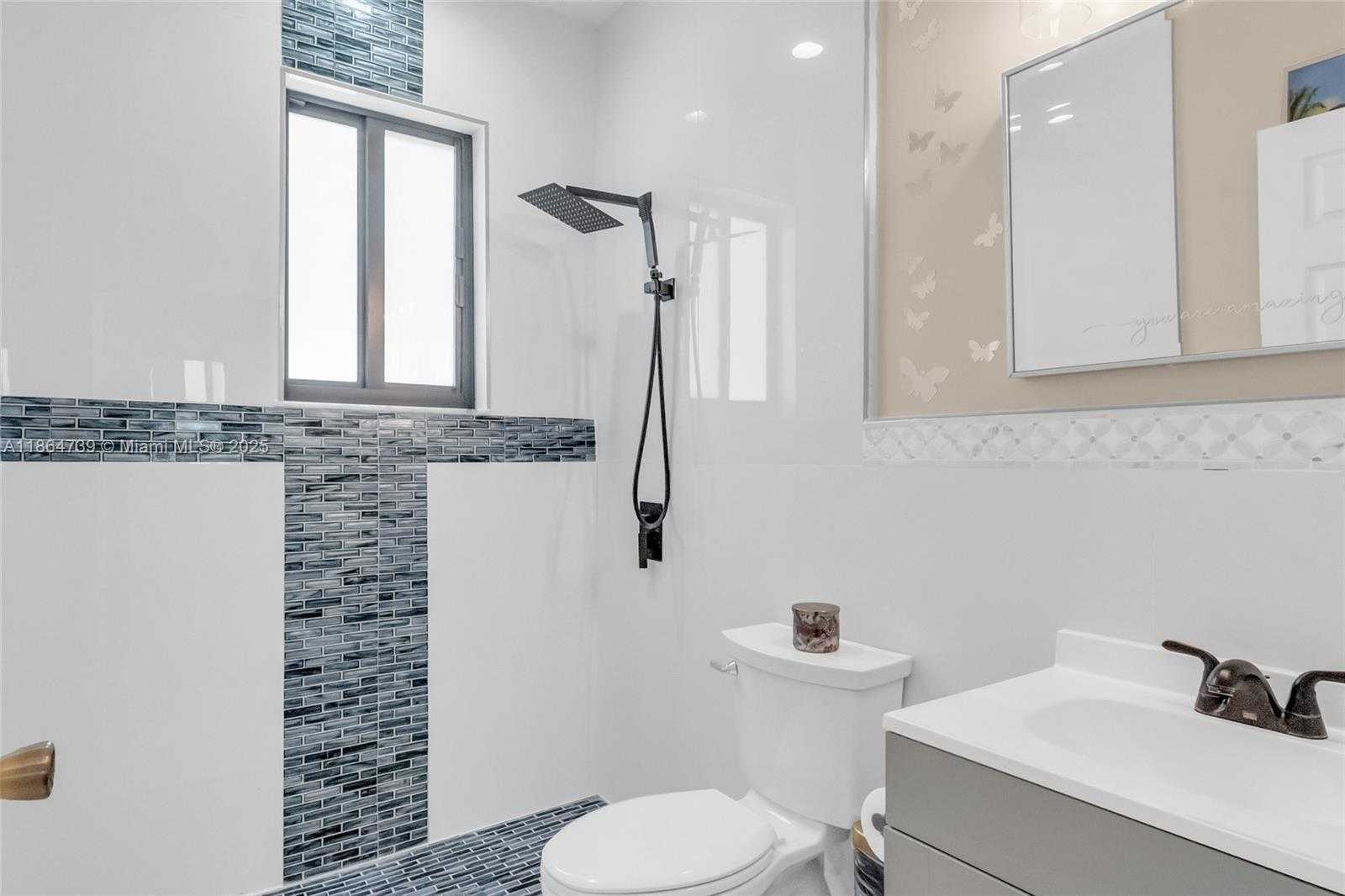 Small Image of 1635 SOUTH EAST 20TH TER, Homestead Number 46