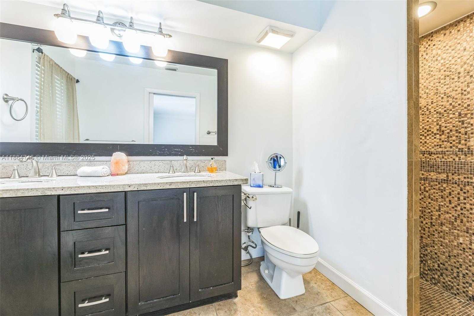 Small Image of 10202 CARACAS ST, Cooper City Number 9