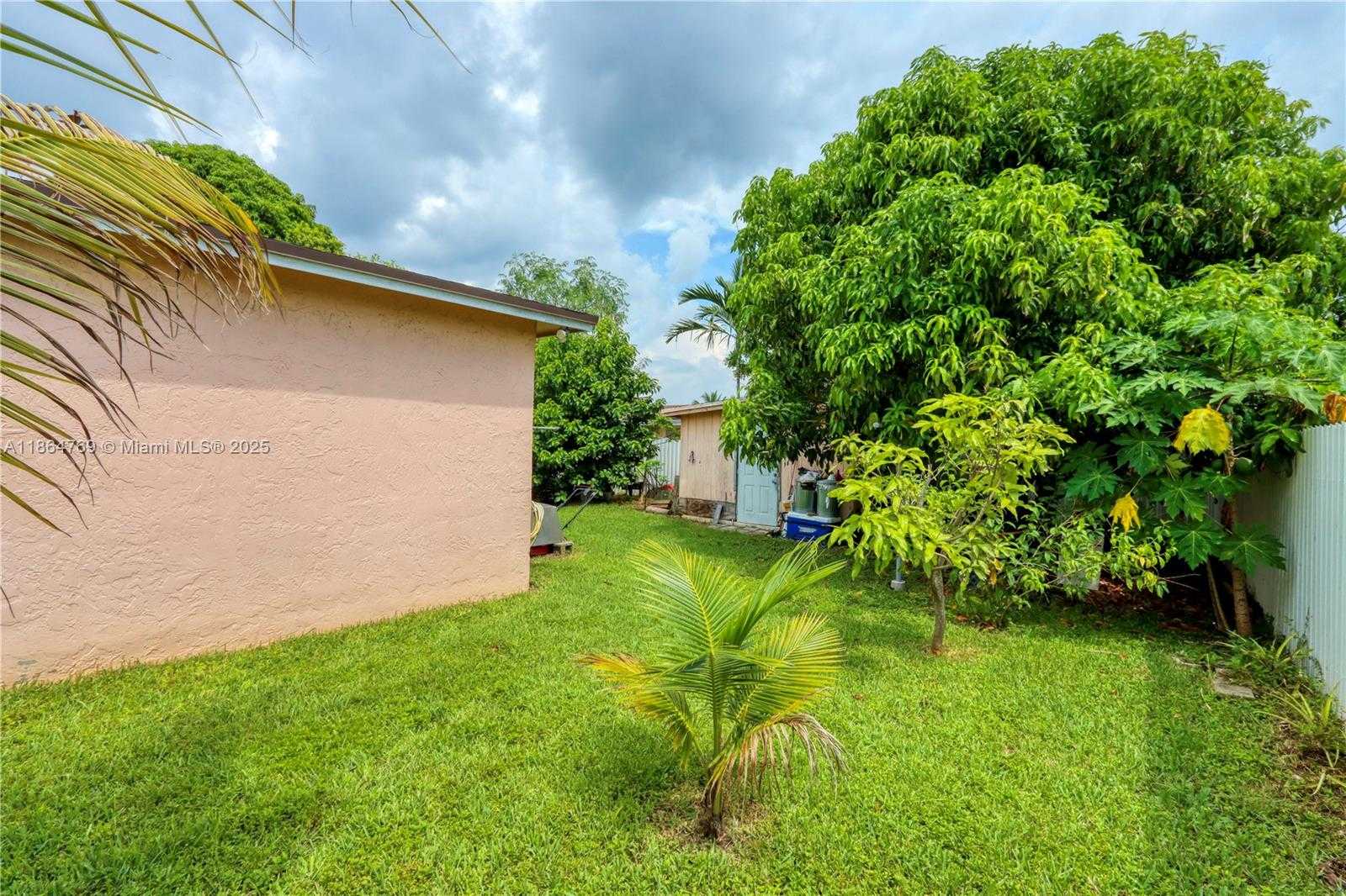 Small Image of 15825 SOUTH WEST 305TH TER, Homestead Number 16