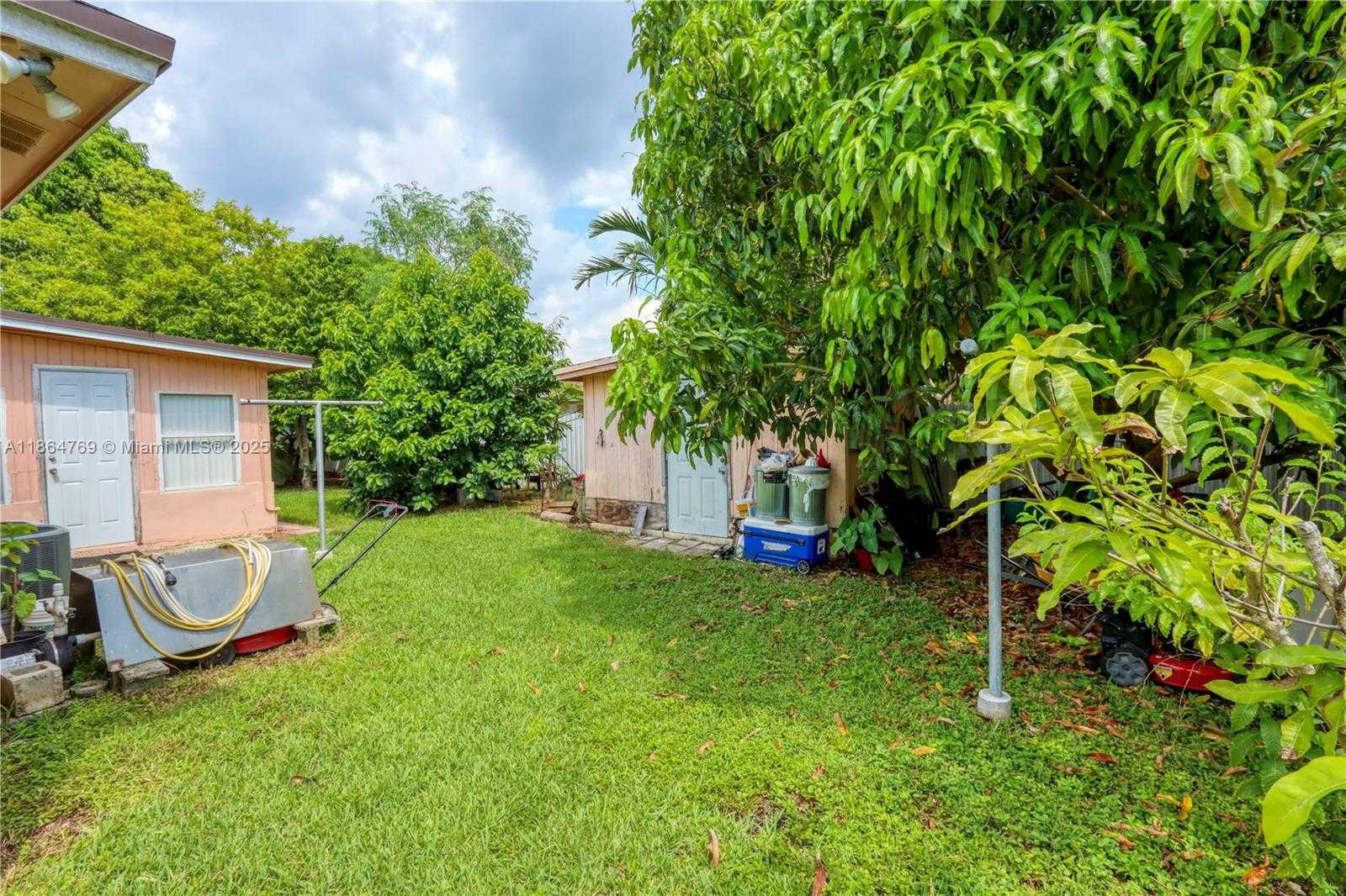 Small Image of 15825 SOUTH WEST 305TH TER, Homestead Number 19