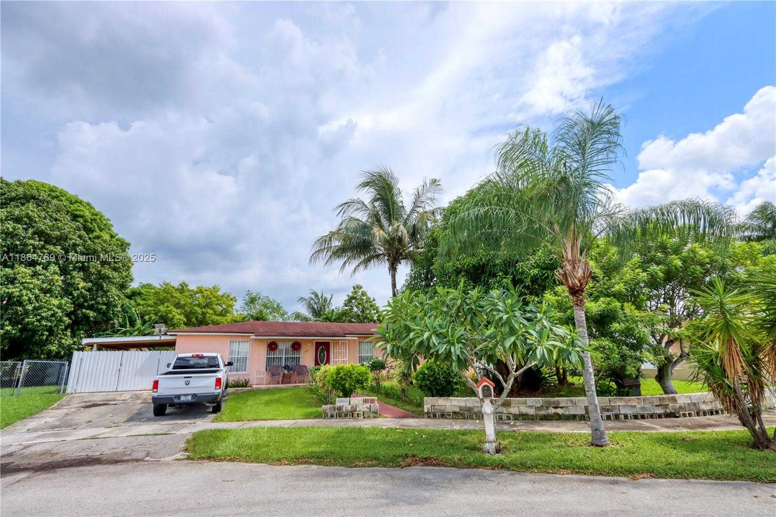 Small Image of 15825 SOUTH WEST 305TH TER, Homestead Number 3