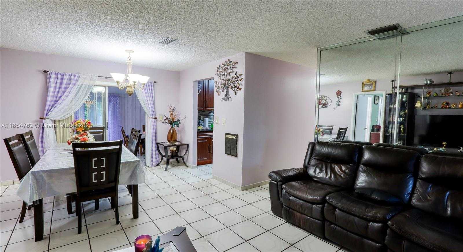 Small Image of 15825 SOUTH WEST 305TH TER, Homestead Number 36