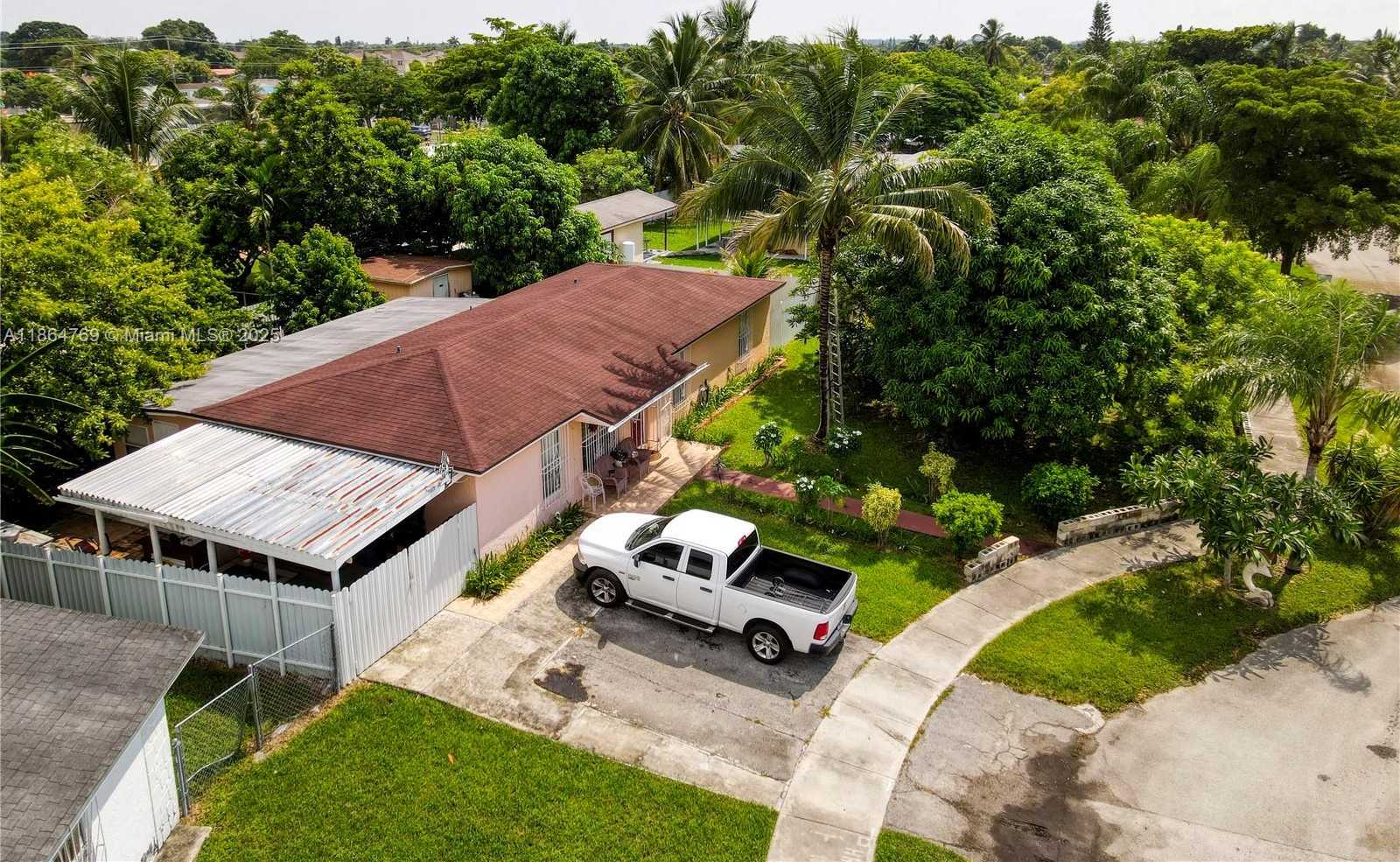Small Image of 15825 SOUTH WEST 305TH TER, Homestead Number 4