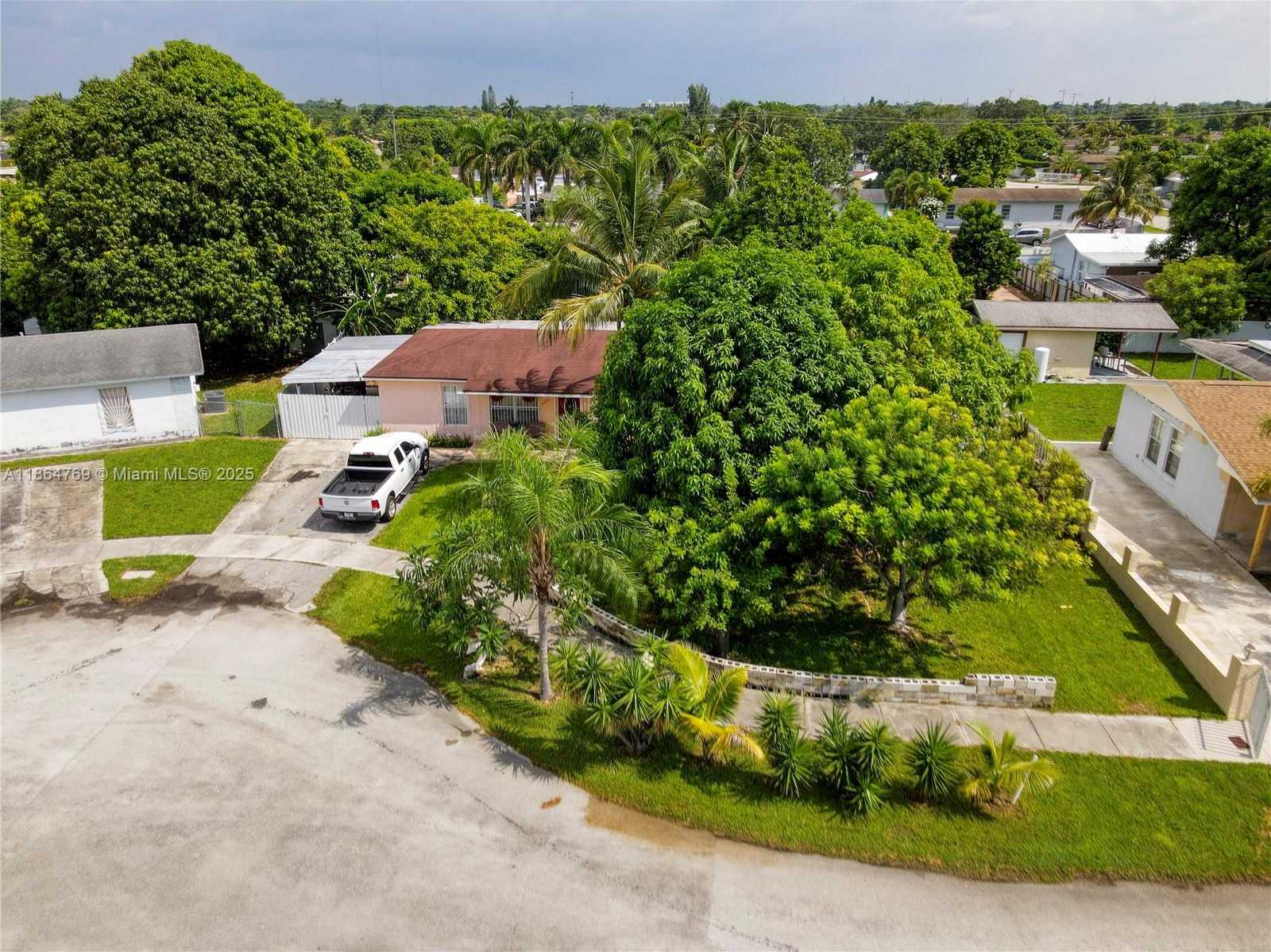 Small Image of 15825 SOUTH WEST 305TH TER, Homestead Number 8