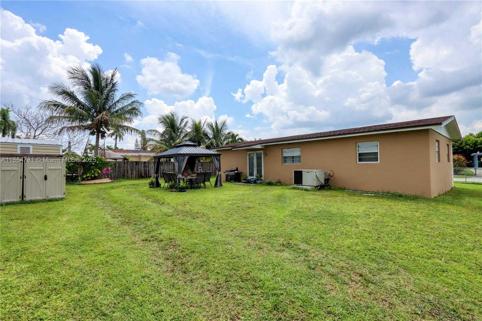 Small Image of 30211 SOUTH WEST 158TH RD, Homestead Number 11