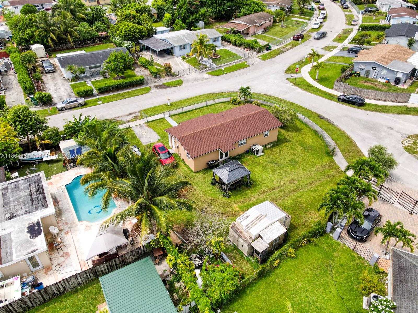 Small Image of 30211 SOUTH WEST 158TH RD, Homestead Number 16