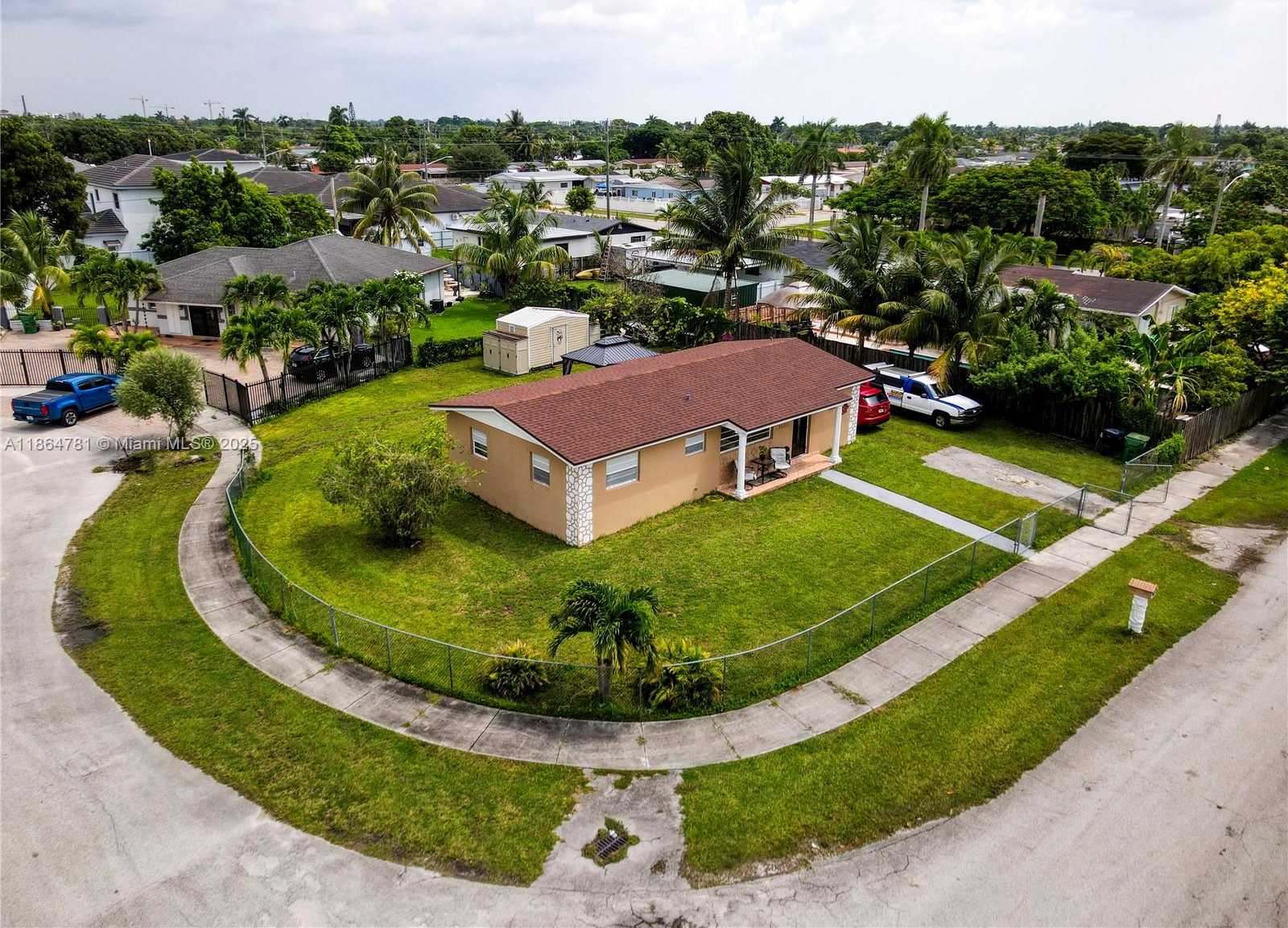 Small Image of 30211 SOUTH WEST 158TH RD, Homestead Number 18