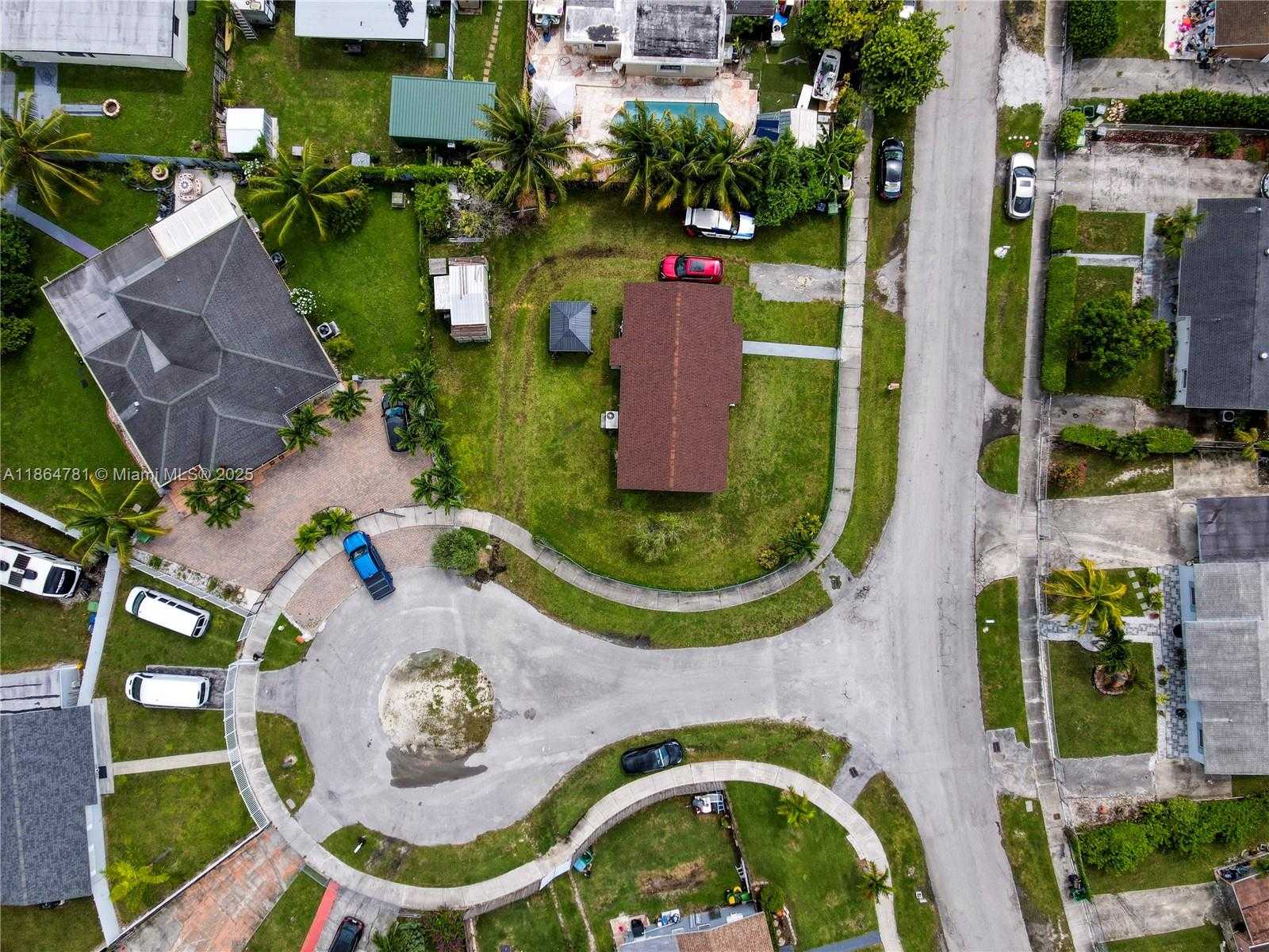 Small Image of 30211 SOUTH WEST 158TH RD, Homestead Number 23