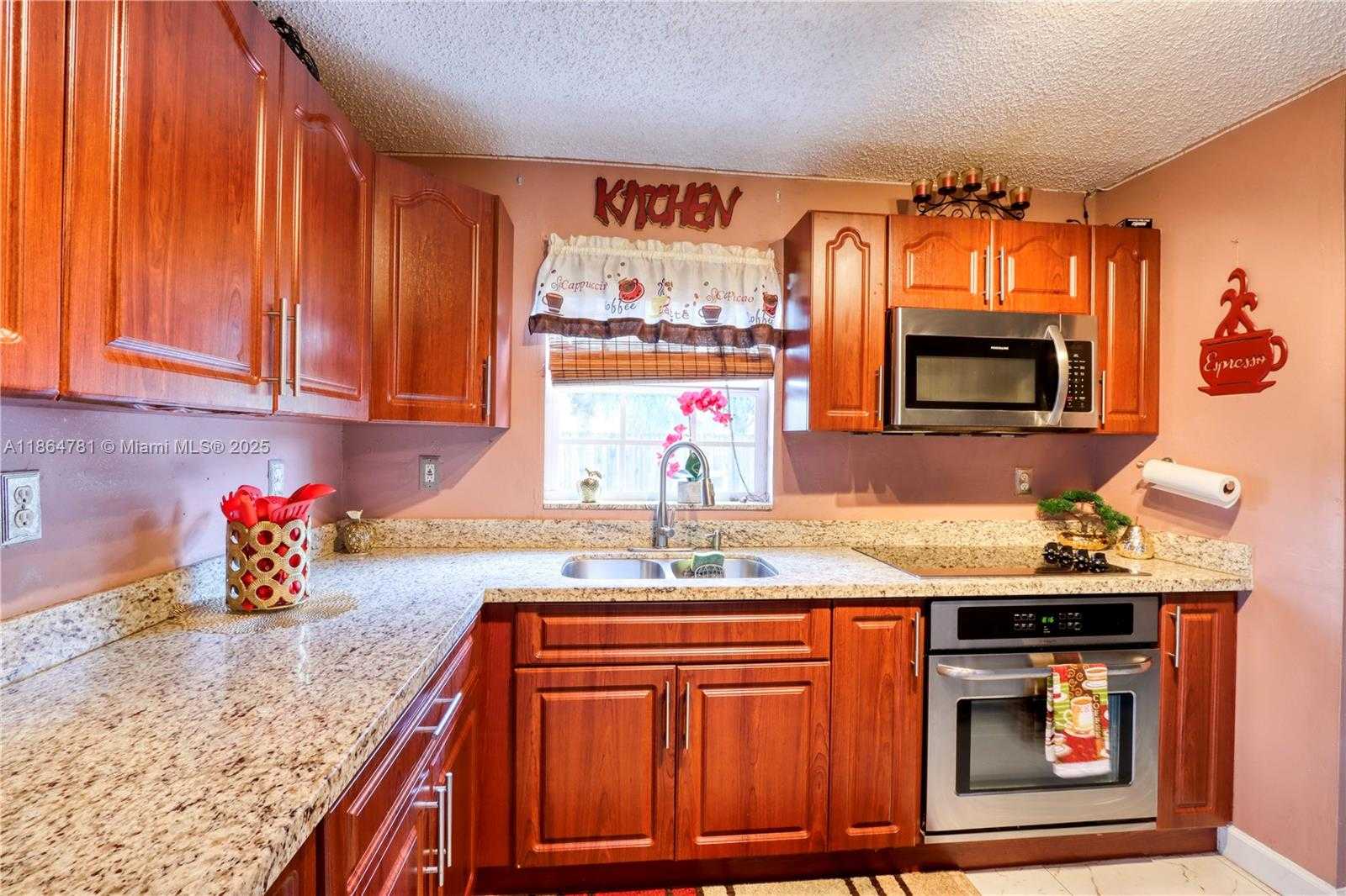 Small Image of 30211 SOUTH WEST 158TH RD, Homestead Number 34