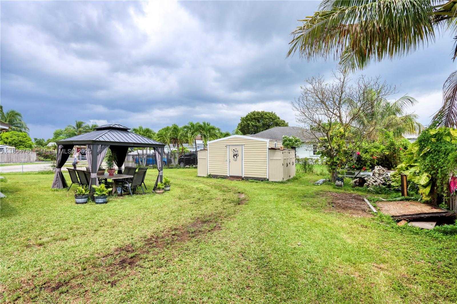 Small Image of 30211 SOUTH WEST 158TH RD, Homestead Number 9