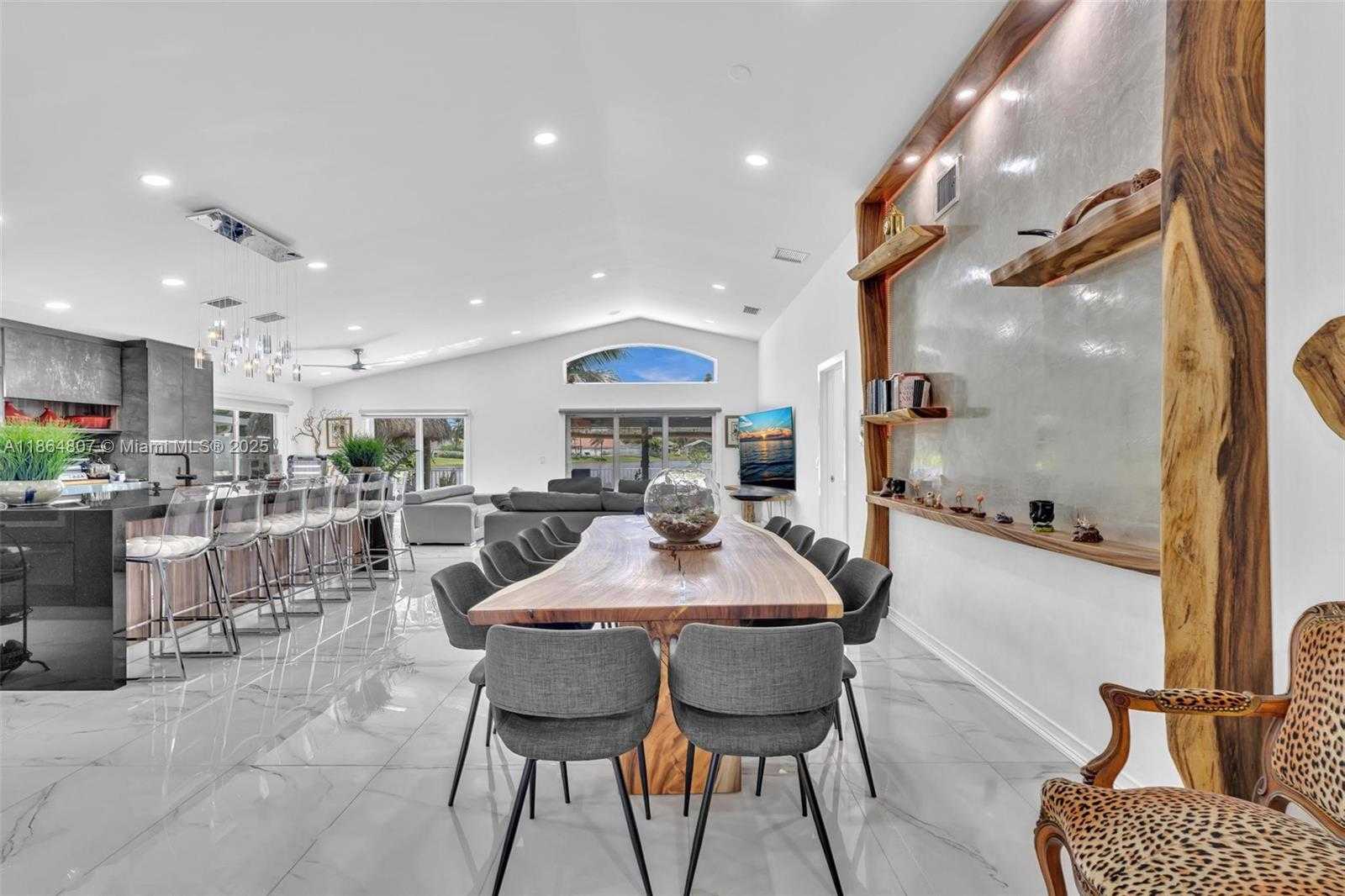 Small Image of 3388 SOUTH WEST 49TH ST, Hollywood Number 10