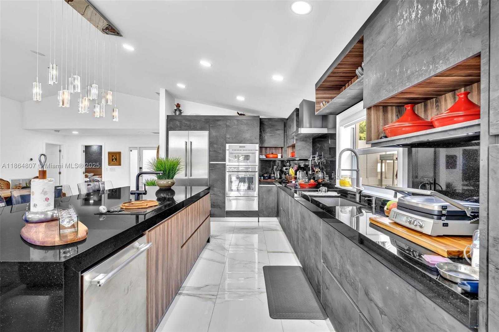 Small Image of 3388 SOUTH WEST 49TH ST, Hollywood Number 18