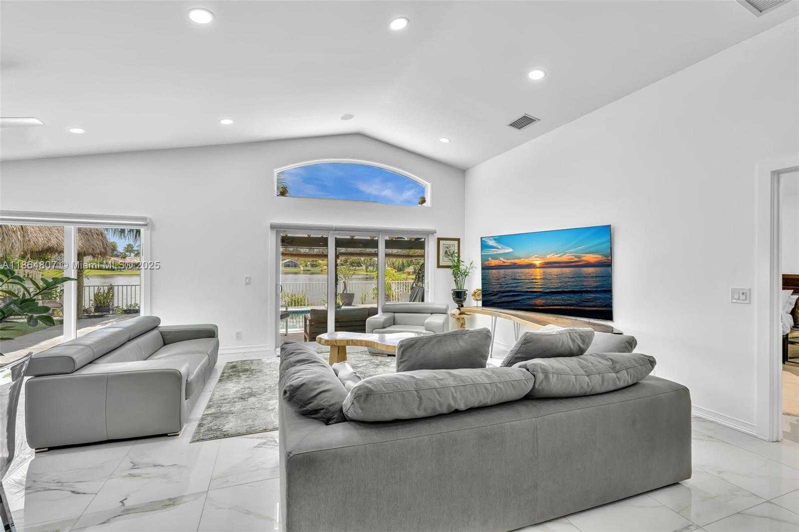 Small Image of 3388 SOUTH WEST 49TH ST, Hollywood Number 20