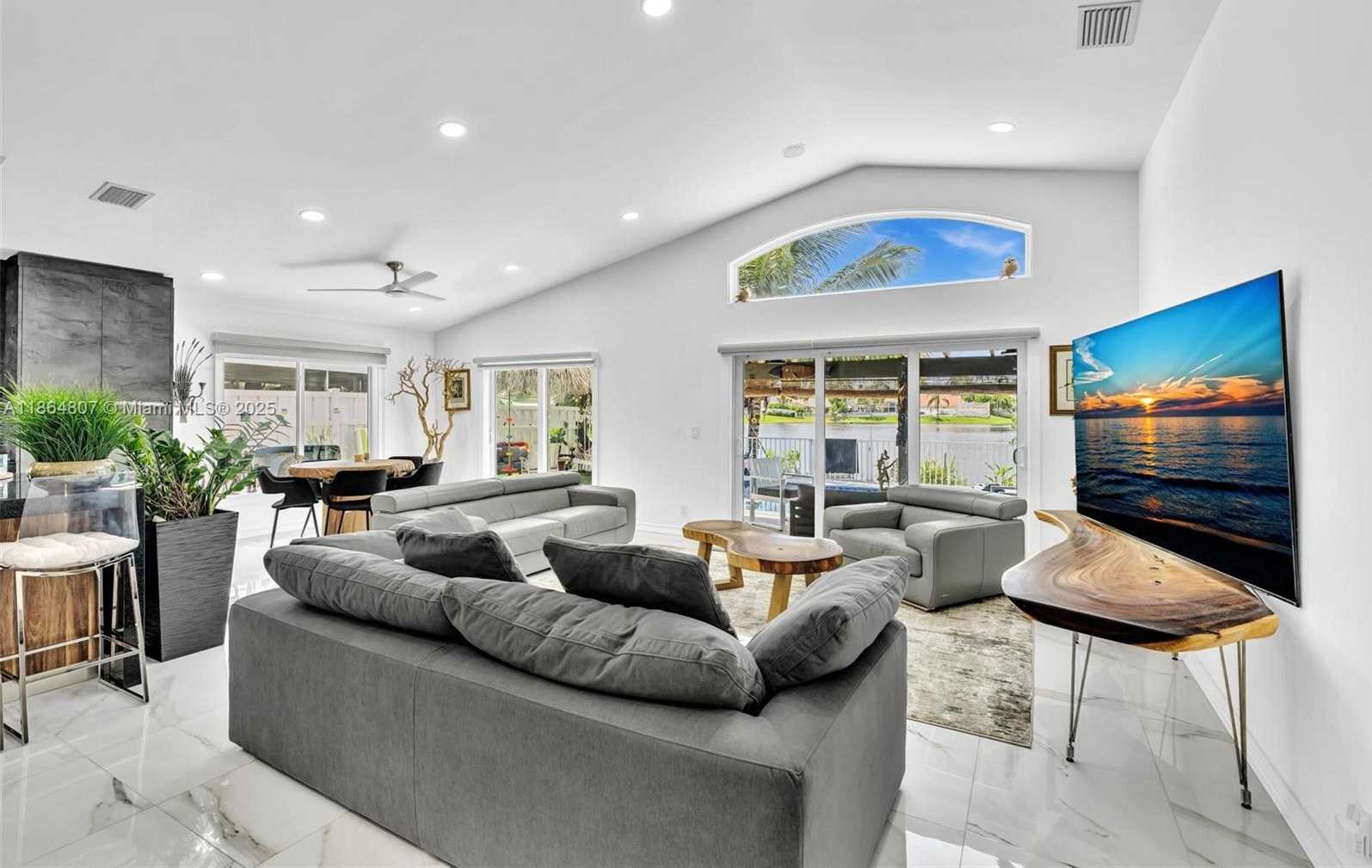 Small Image of 3388 SOUTH WEST 49TH ST, Hollywood Number 21