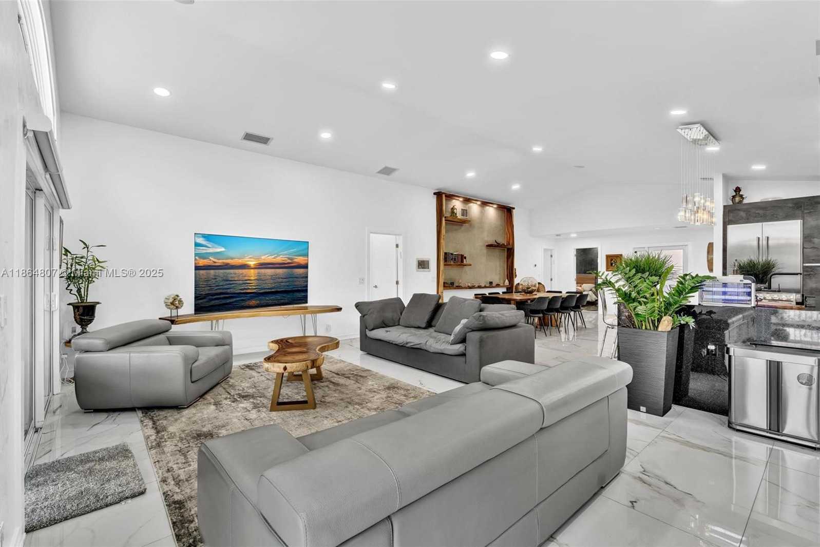 Small Image of 3388 SOUTH WEST 49TH ST, Hollywood Number 24