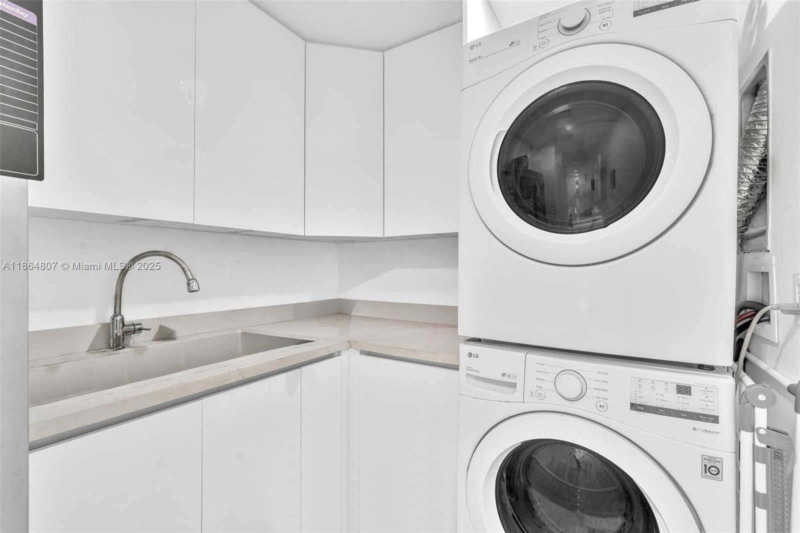 Small Image of 3388 SOUTH WEST 49TH ST, Hollywood Number 29