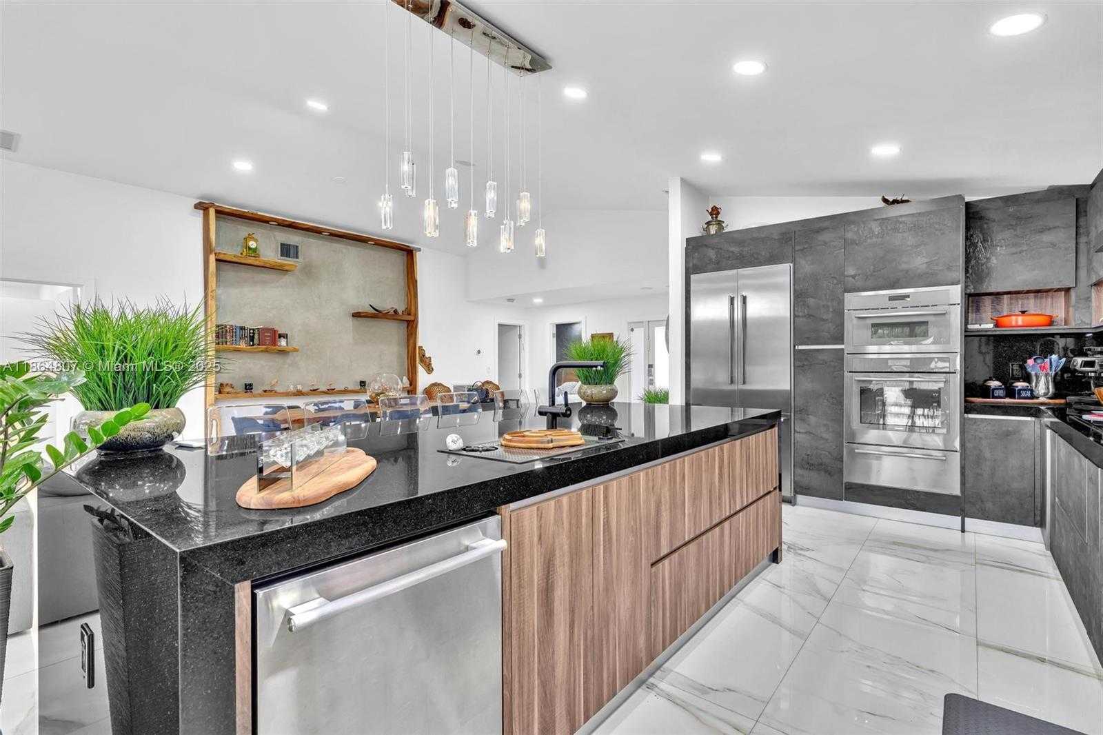 Small Image of 3388 SOUTH WEST 49TH ST, Hollywood Number 42