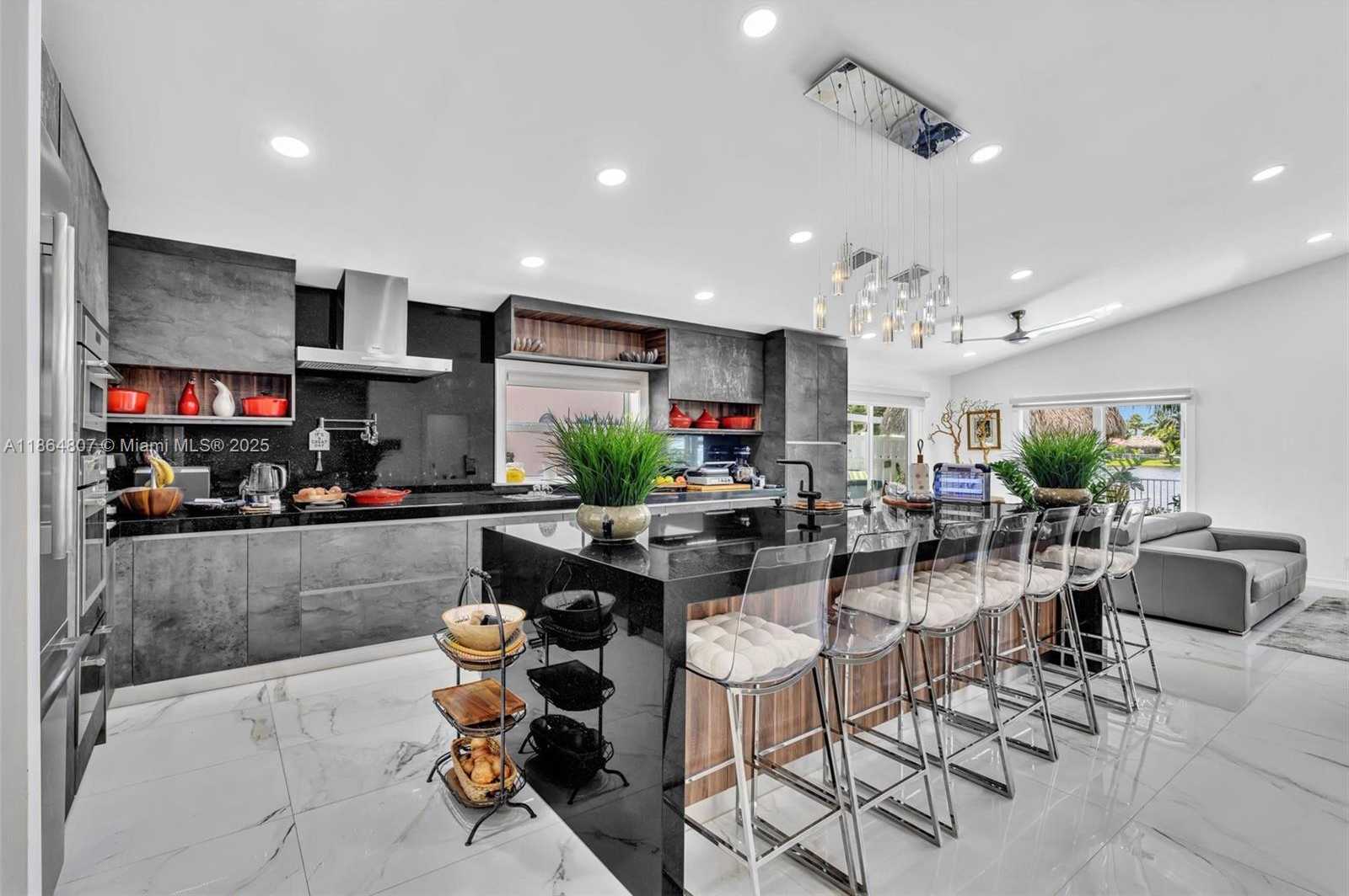 Small Image of 3388 SOUTH WEST 49TH ST, Hollywood Number 6