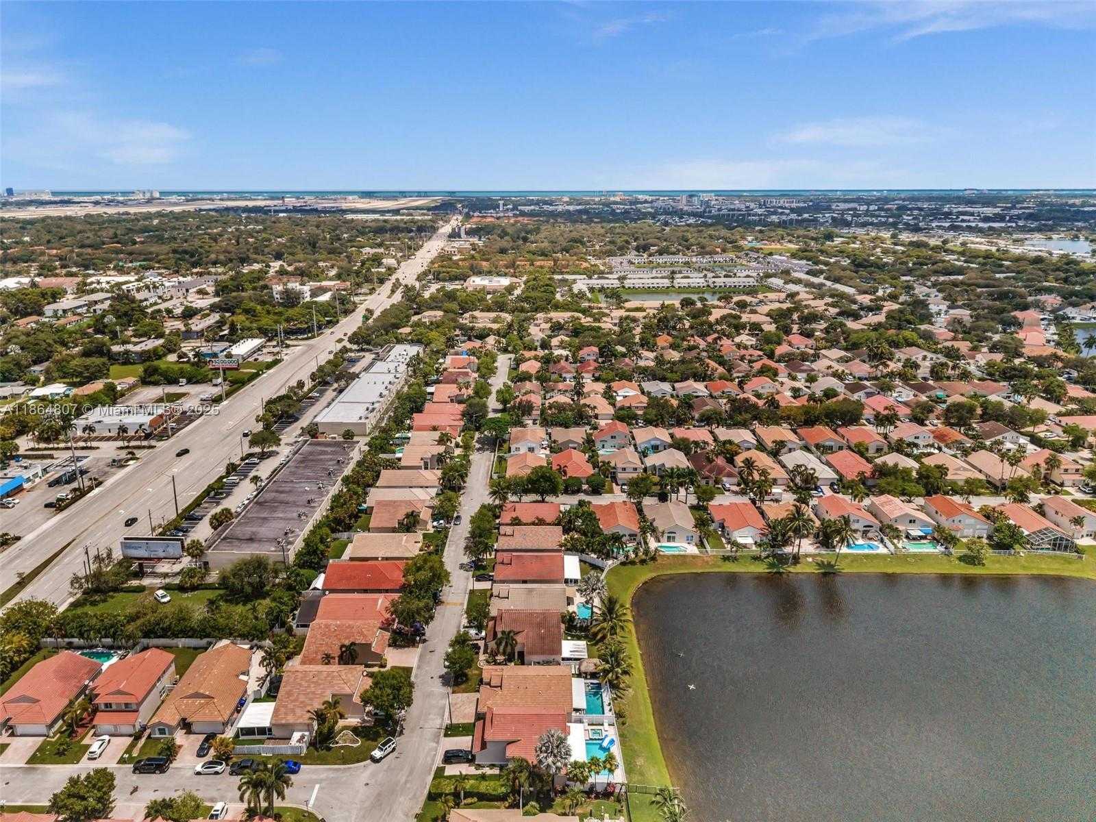 Small Image of 3388 SOUTH WEST 49TH ST, Hollywood Number 79