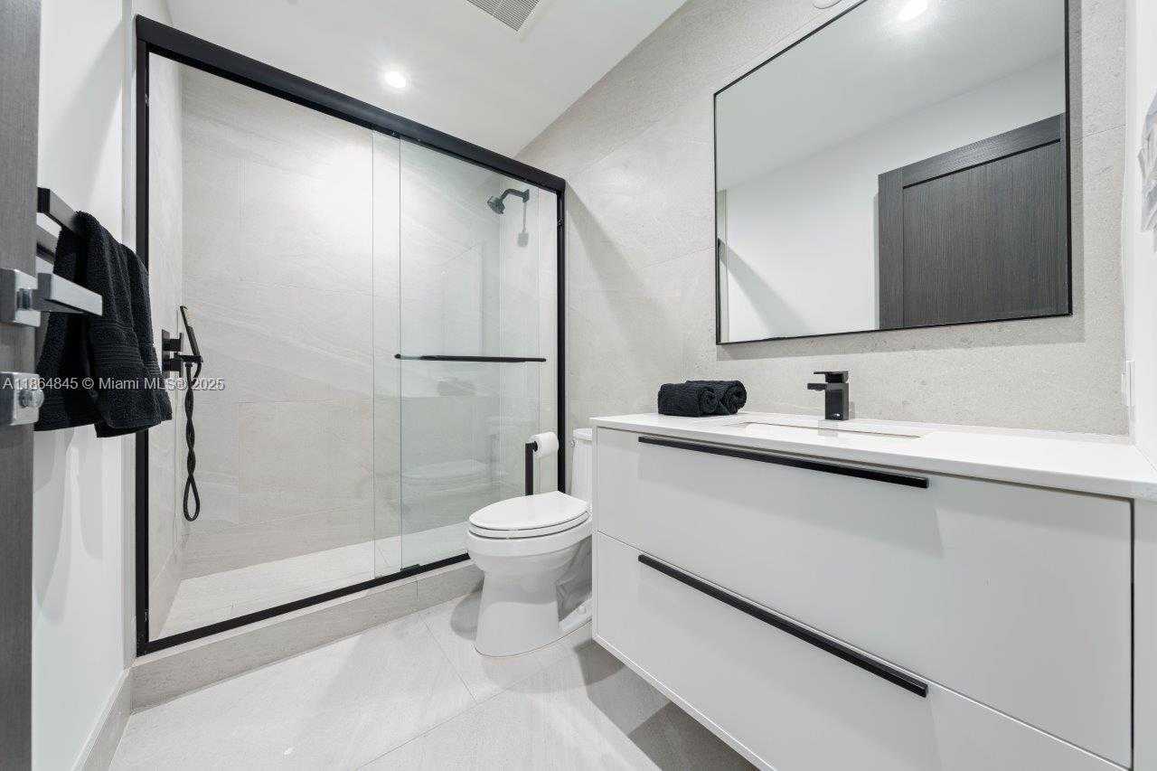 Small Image of 11675 NORTH EAST 20TH DR, North Miami Number 21