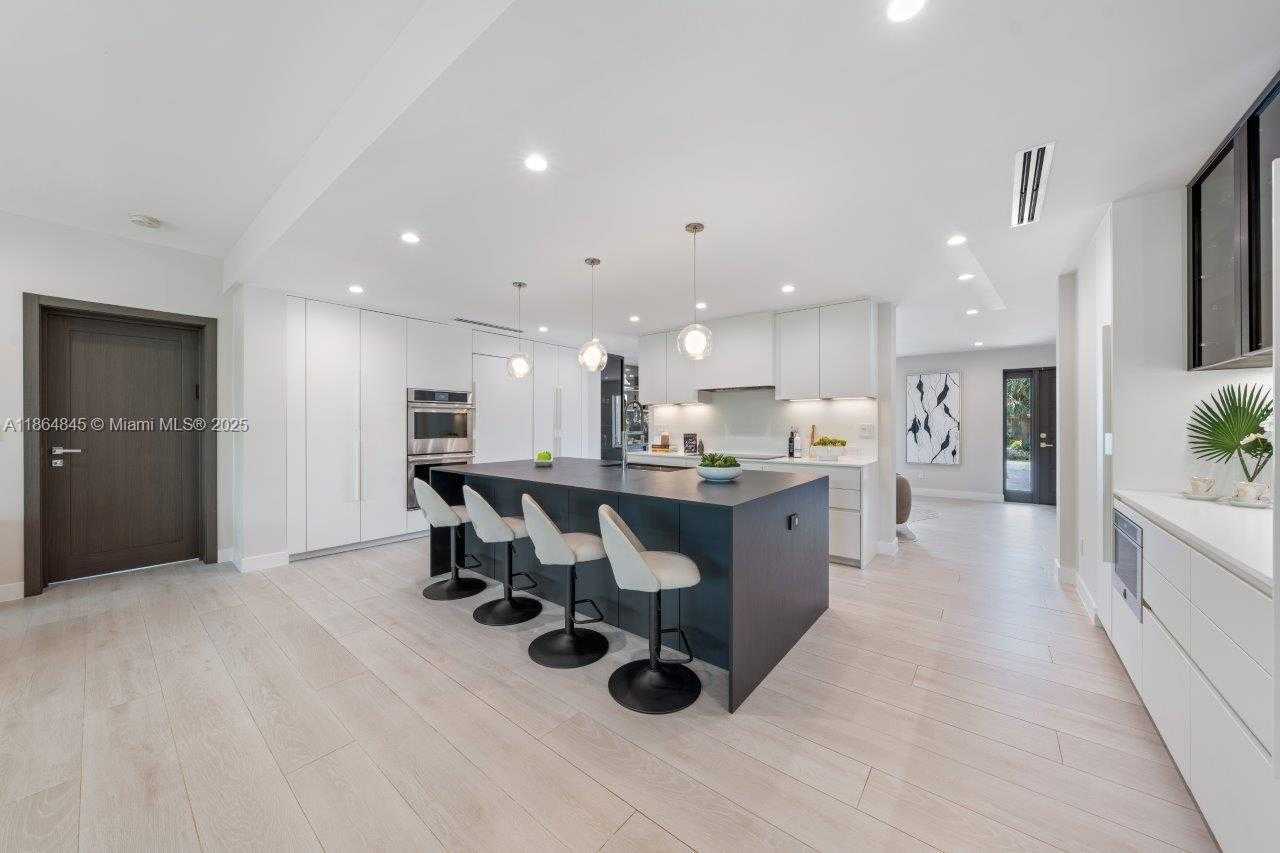 Small Image of 11675 NORTH EAST 20TH DR, North Miami Number 7