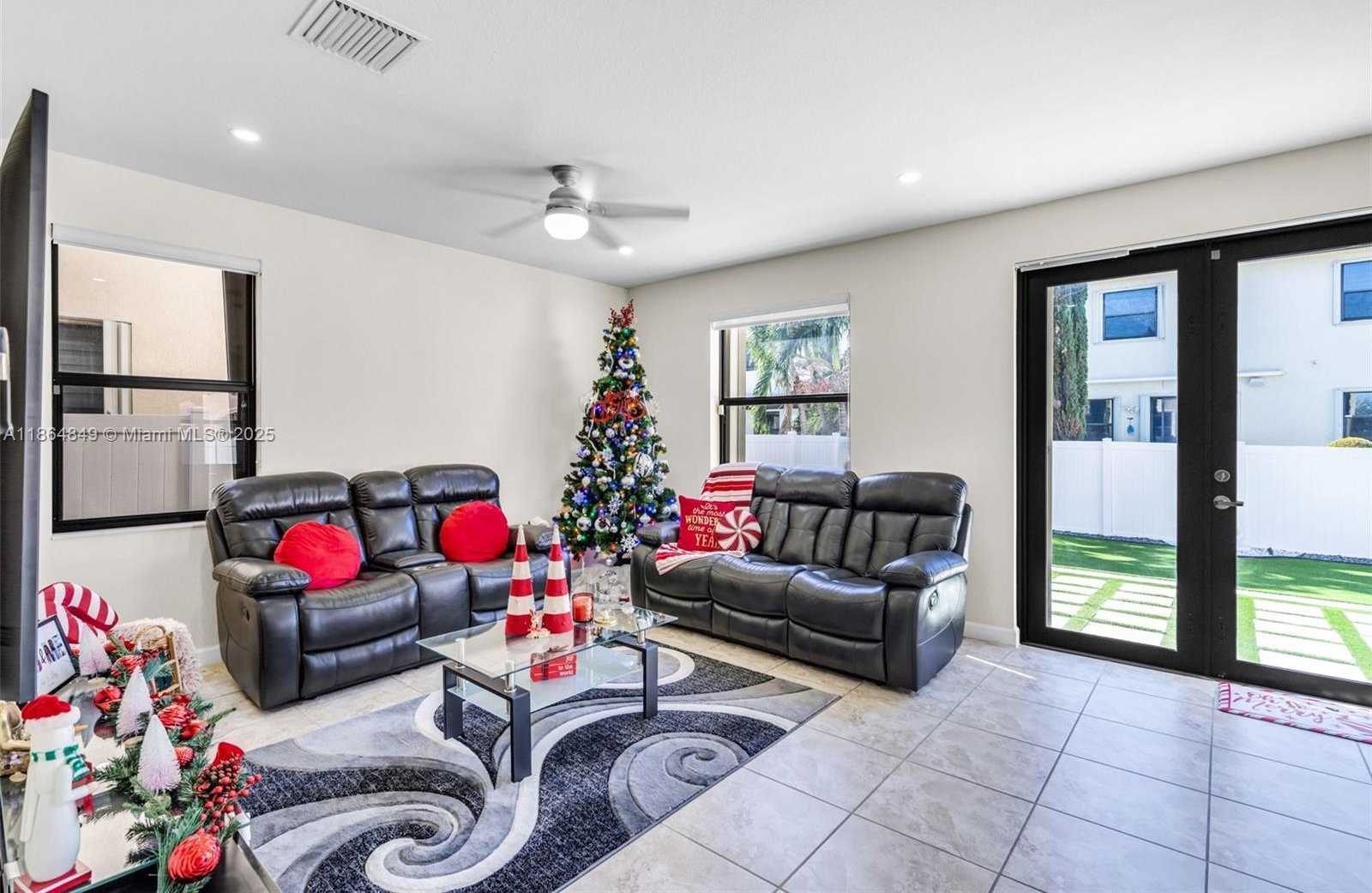 Small Image of 8894 WEST 34TH AVE, Hialeah Number 14