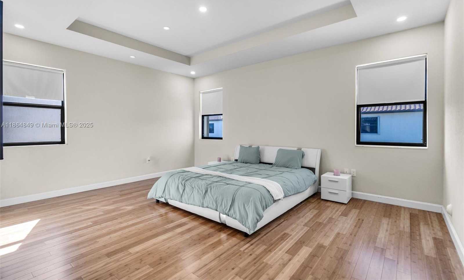Small Image of 8894 WEST 34TH AVE, Hialeah Number 22
