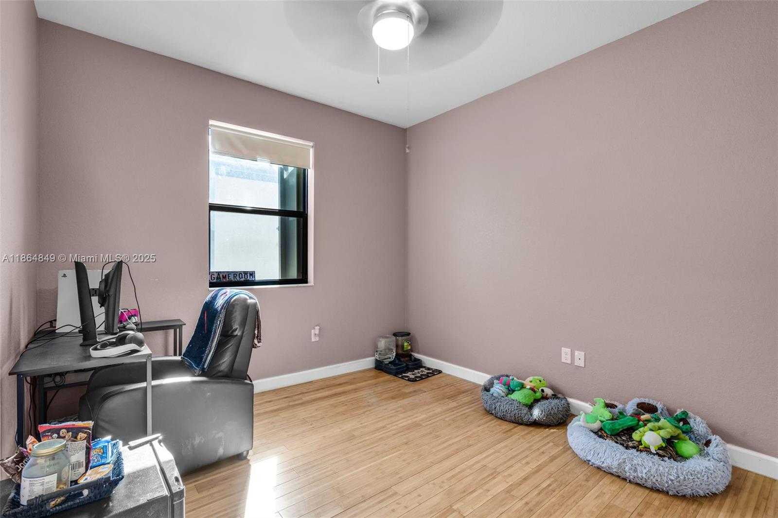 Small Image of 8894 WEST 34TH AVE, Hialeah Number 28