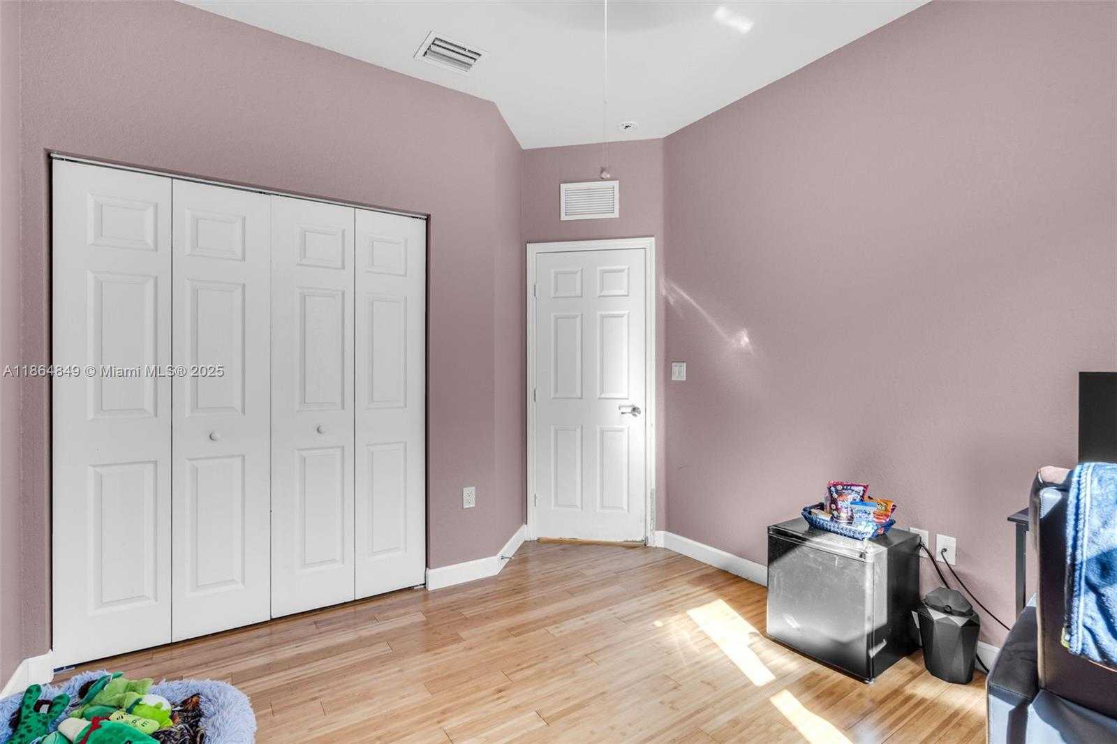 Small Image of 8894 WEST 34TH AVE, Hialeah Number 29