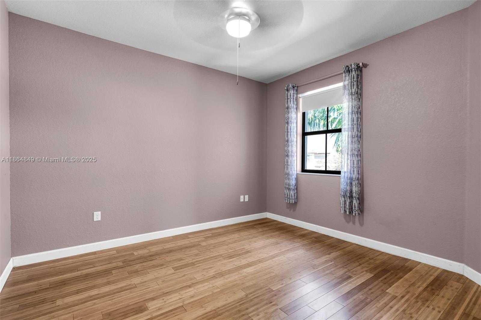 Small Image of 8894 WEST 34TH AVE, Hialeah Number 32
