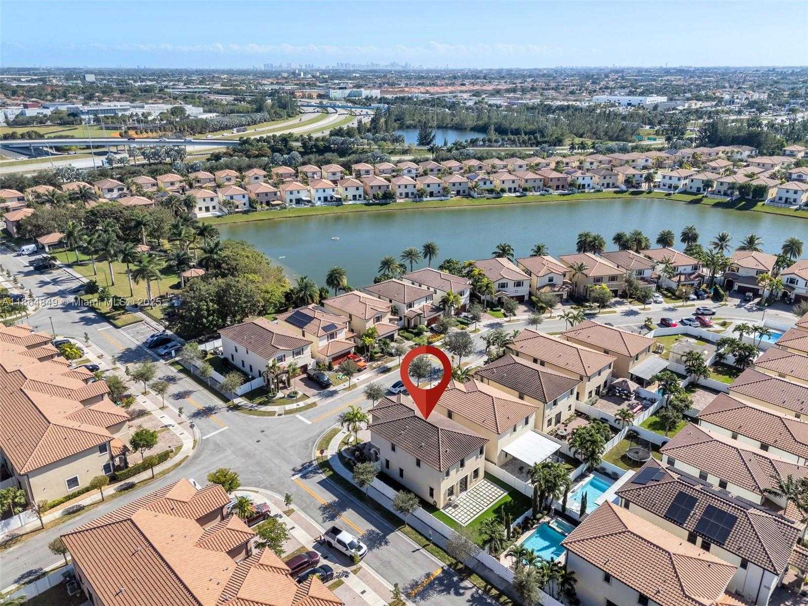 Small Image of 8894 WEST 34TH AVE, Hialeah Number 50