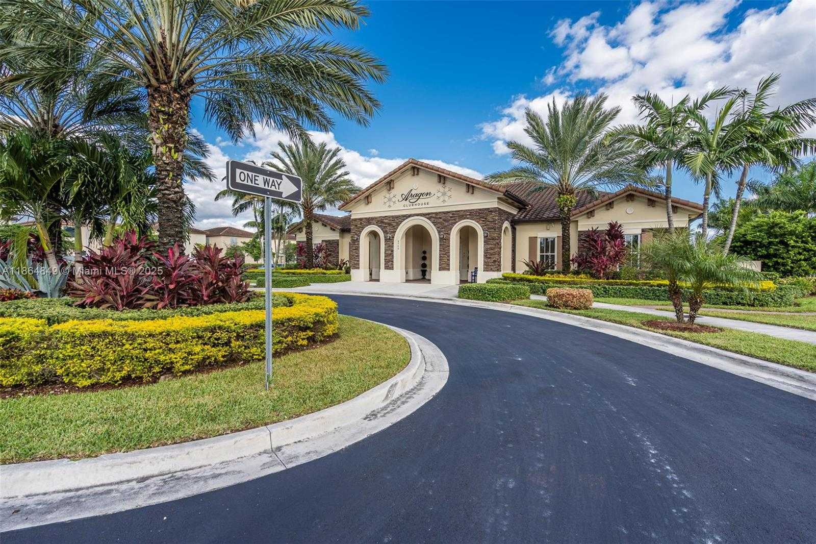 Small Image of 8894 WEST 34TH AVE, Hialeah Number 55