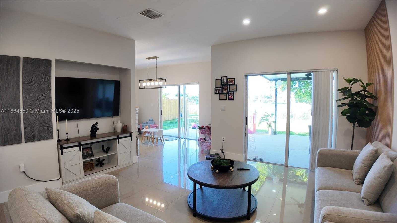 Small Image of 2558 NORTH EAST 41ST AVE, Homestead Number 14