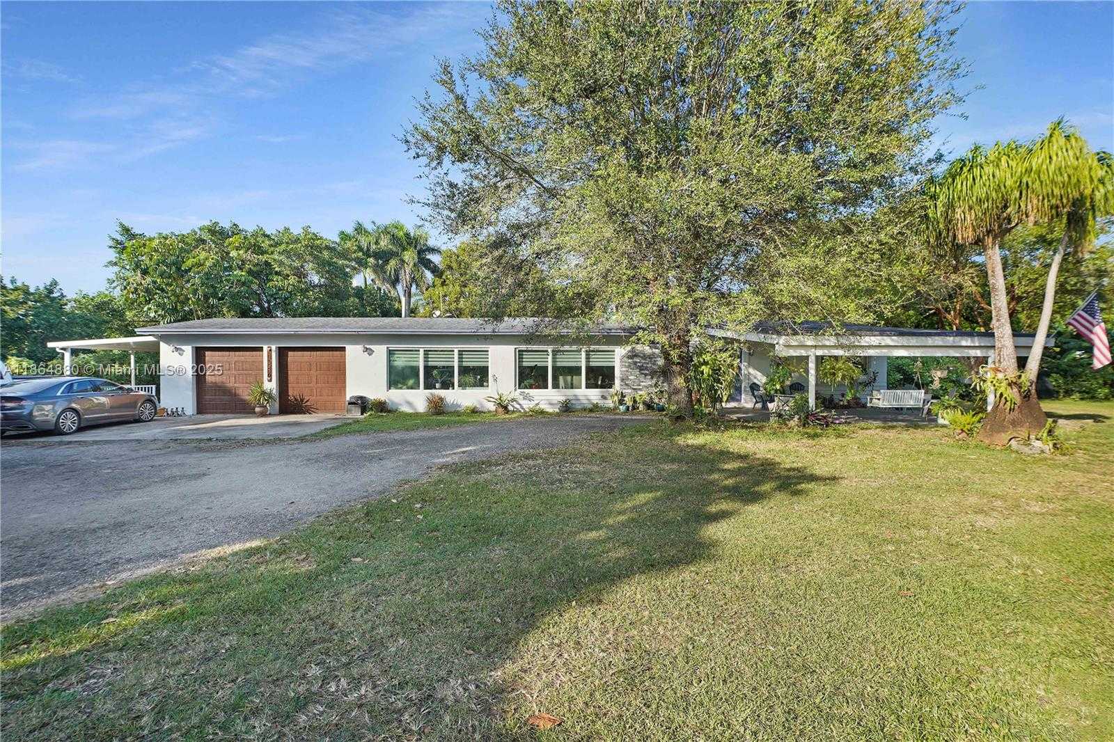 Small Image of 16625 SOUTH WEST 236TH ST, Homestead Number 12