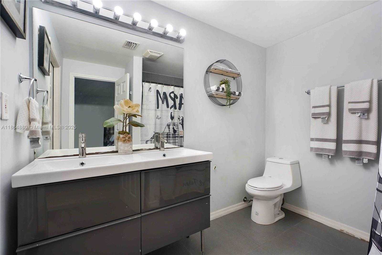 Small Image of 16625 SOUTH WEST 236TH ST, Homestead Number 24