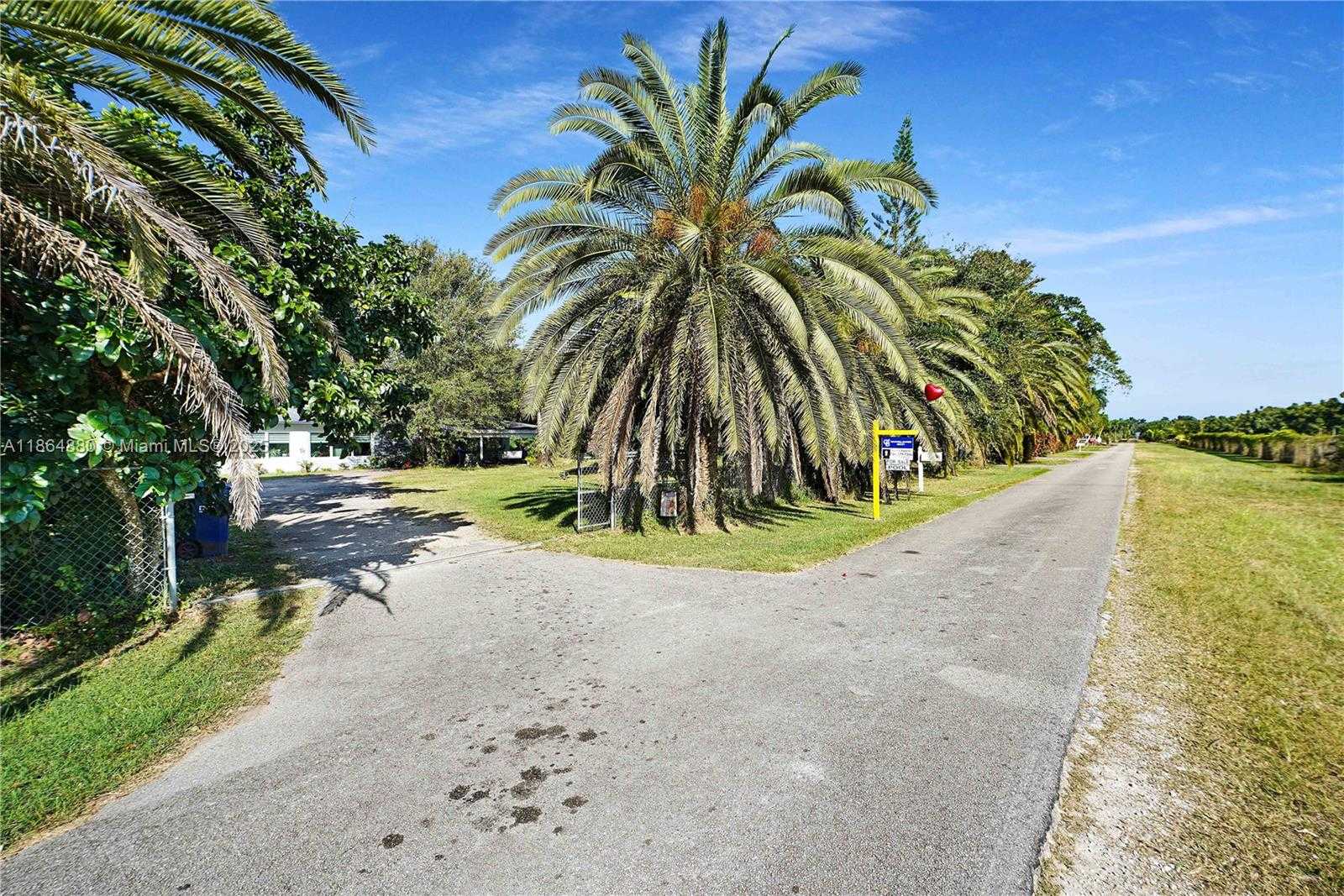 Small Image of 16625 SOUTH WEST 236TH ST, Homestead Number 3