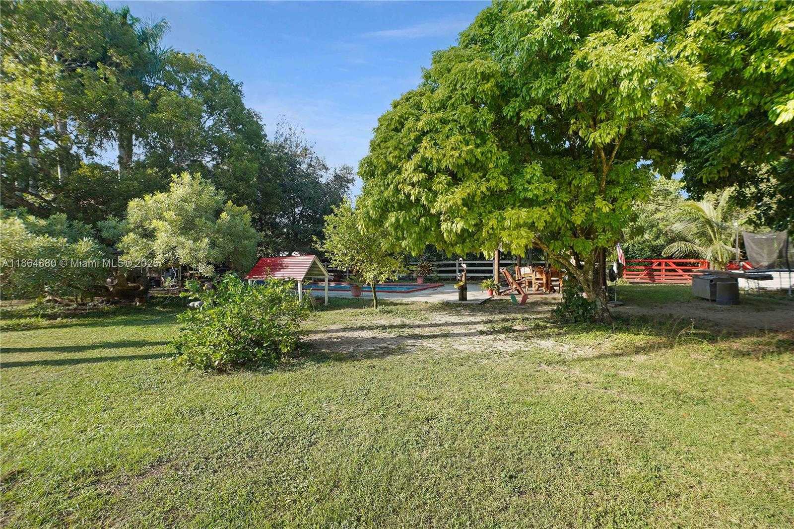 Small Image of 16625 SOUTH WEST 236TH ST, Homestead Number 37