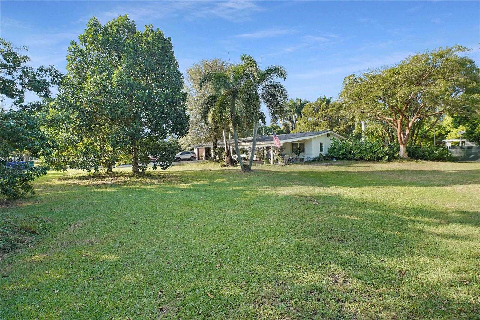 Small Image of 16625 SOUTH WEST 236TH ST, Homestead Number 5