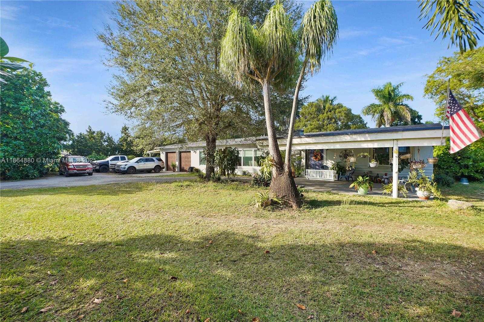 Small Image of 16625 SOUTH WEST 236TH ST, Homestead Number 7