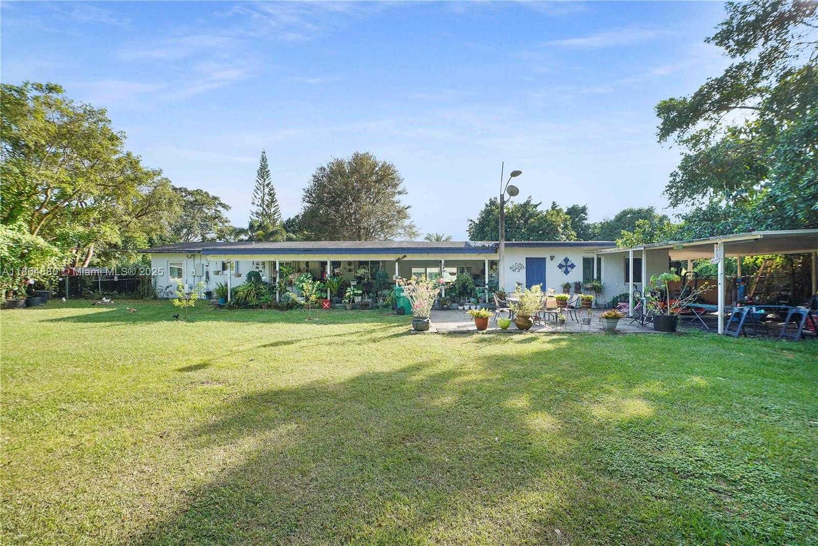 Small Image of 16625 SOUTH WEST 236TH ST, Homestead Number 8