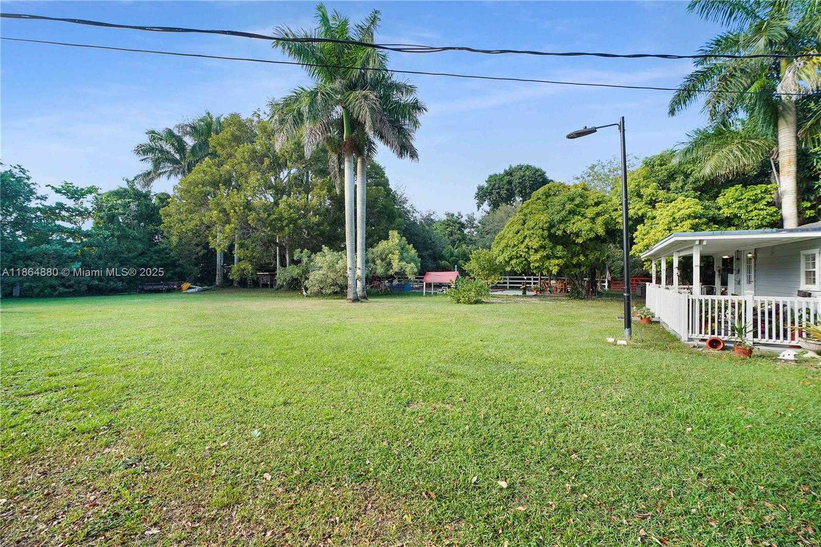 Small Image of 16625 SOUTH WEST 236TH ST, Homestead Number 9