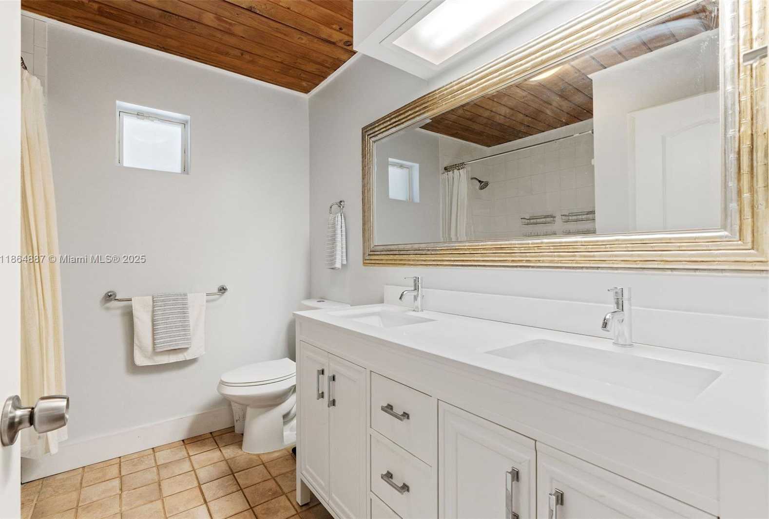 Small Image of 6202 SOUTH WEST 65TH AVE, South Miami Number 13
