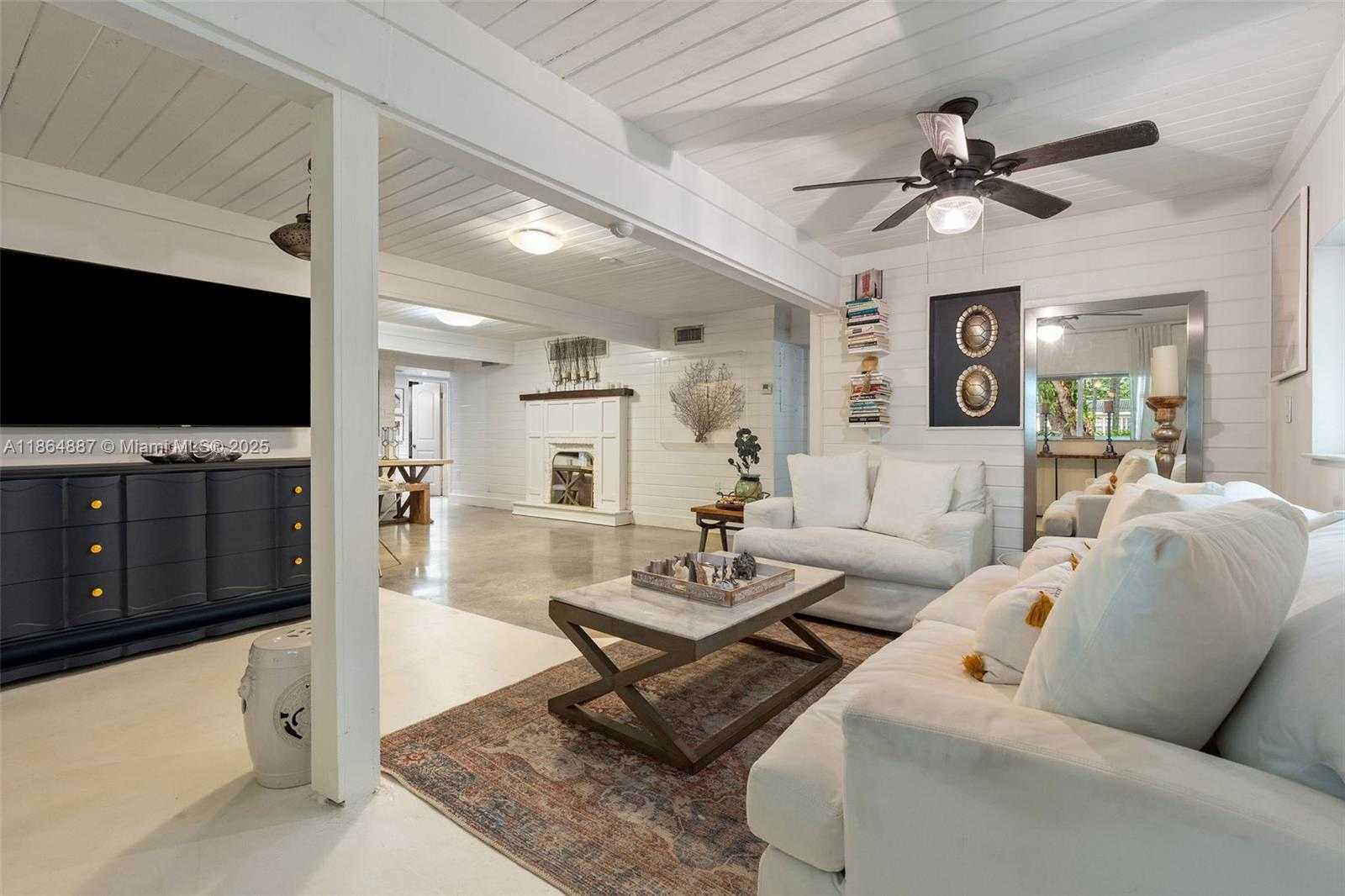 Small Image of 6202 SOUTH WEST 65TH AVE, South Miami Number 5