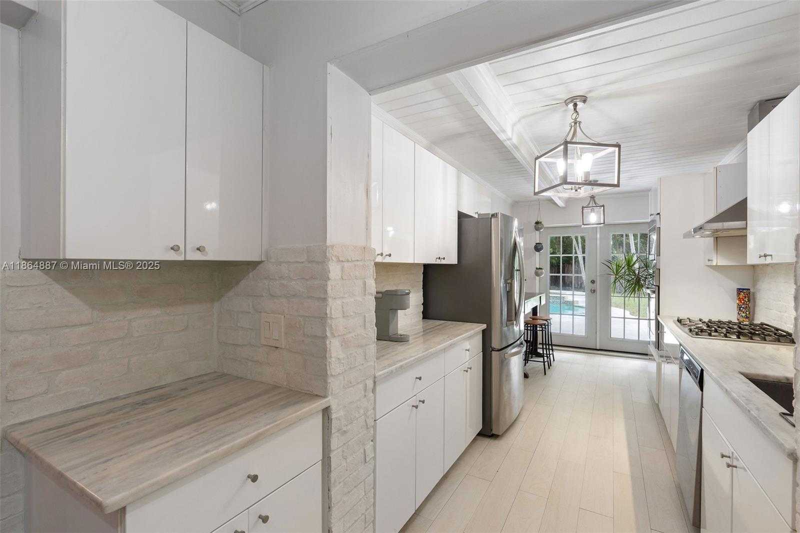 Small Image of 6202 SOUTH WEST 65TH AVE, South Miami Number 7