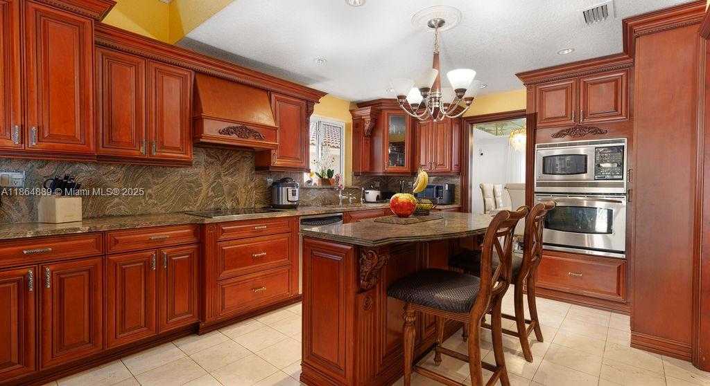 Small Image of 5875 WEST 3RD LN, Hialeah Number 13