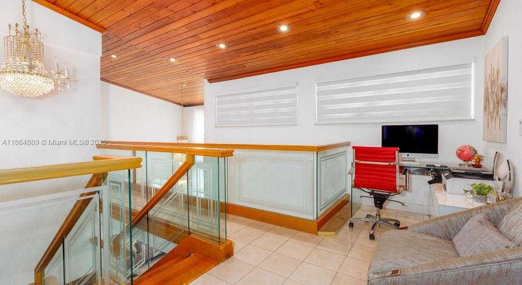 Small Image of 5875 WEST 3RD LN, Hialeah Number 18