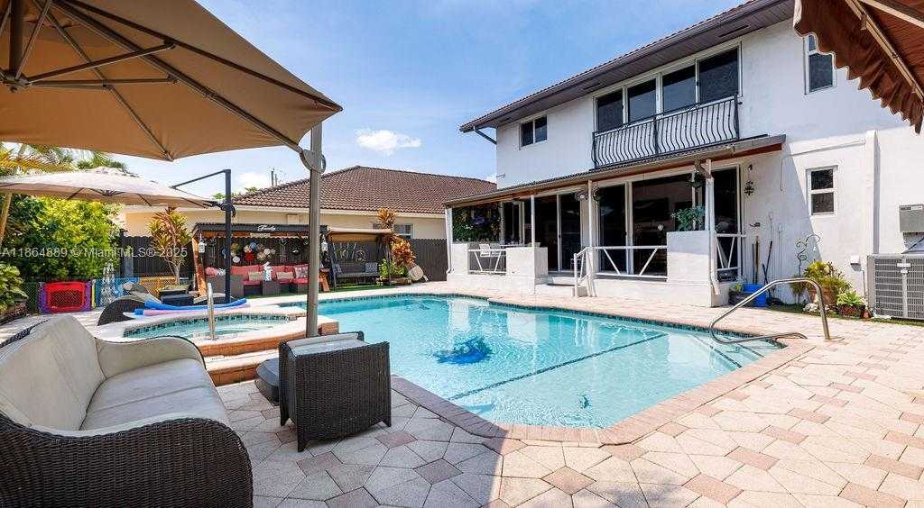 Small Image of 5875 WEST 3RD LN, Hialeah Number 2