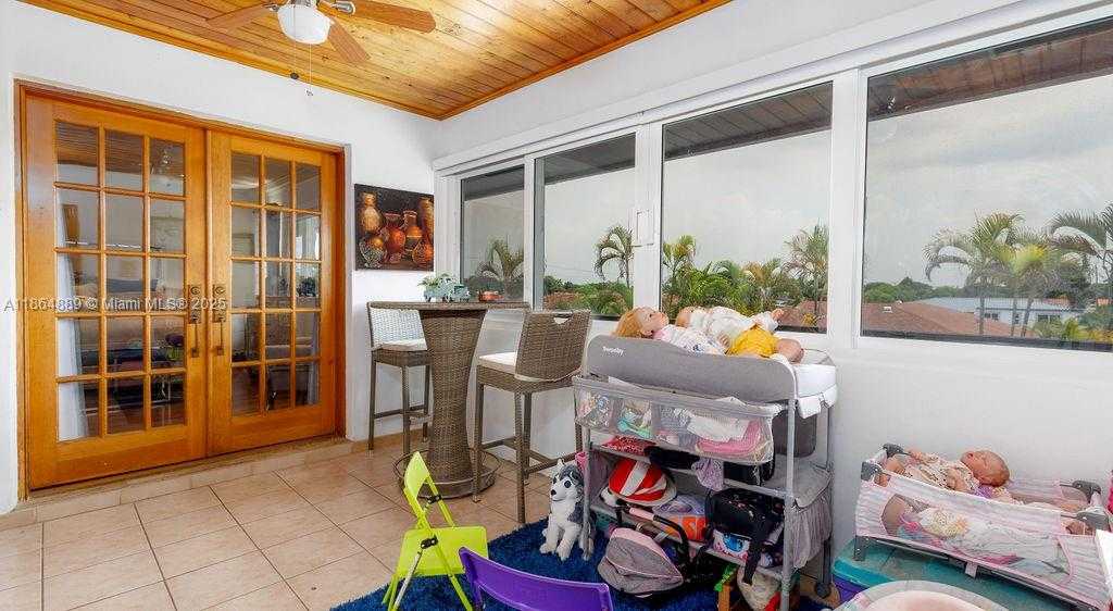 Small Image of 5875 WEST 3RD LN, Hialeah Number 32