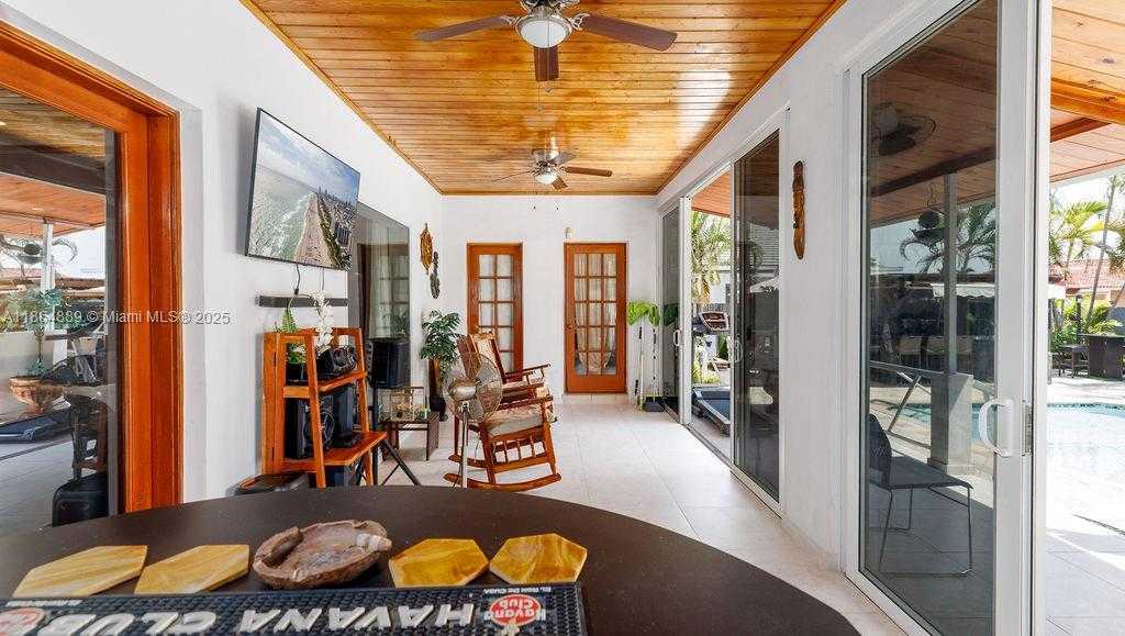 Small Image of 5875 WEST 3RD LN, Hialeah Number 34